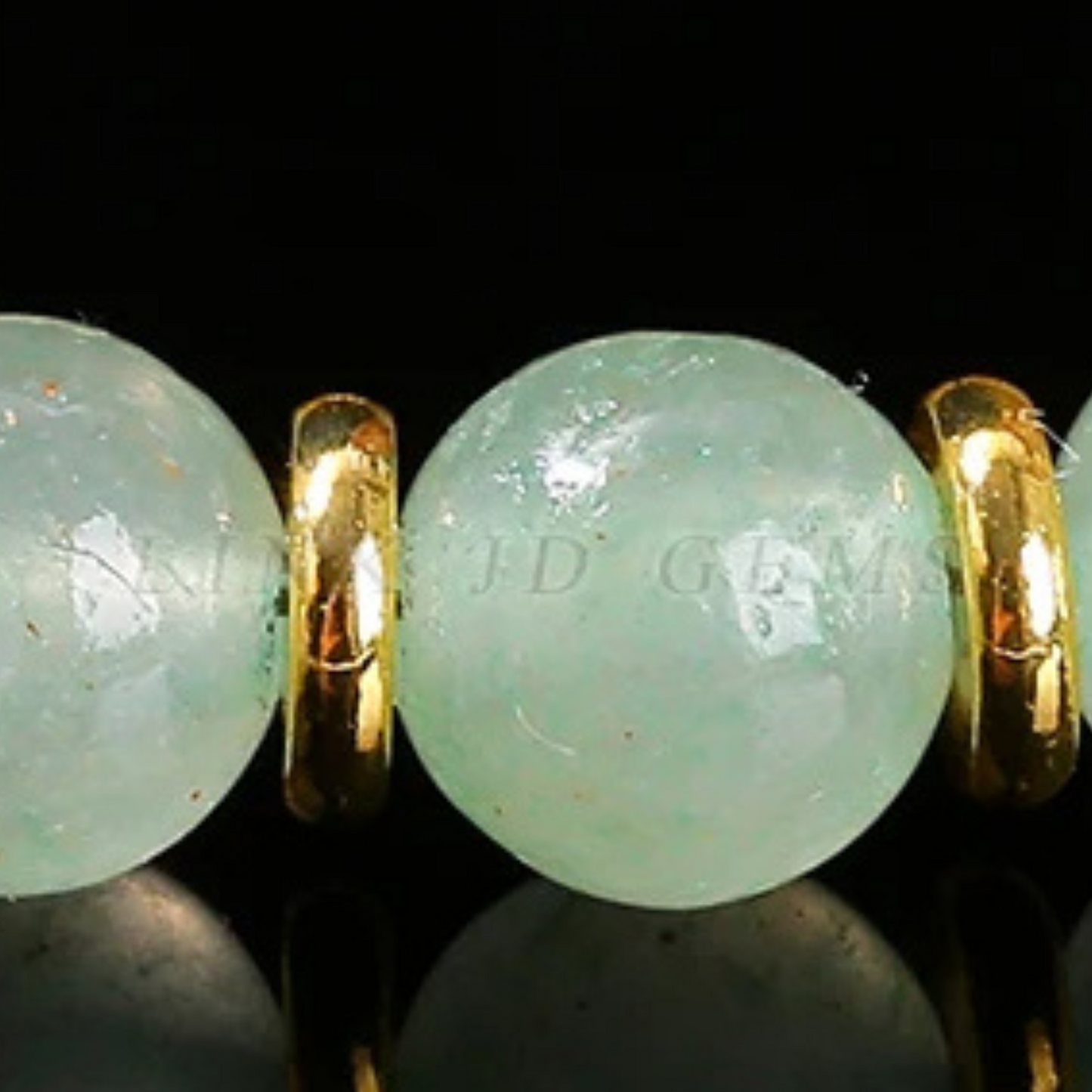 Pulseira Verdelia Aventurina em Contas e Banhada a Ouro