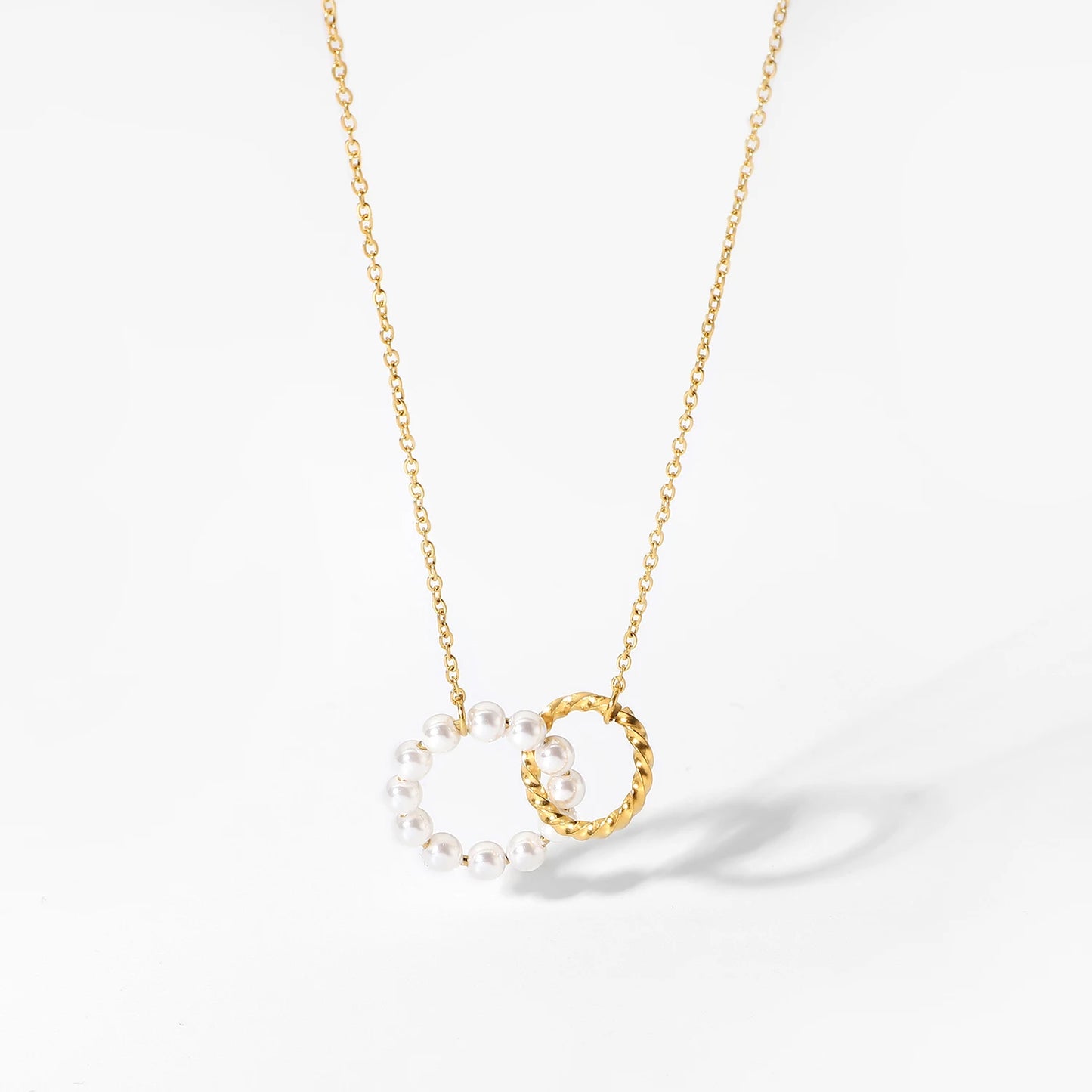 Colar Ethernia com Pingente Elos Duplos