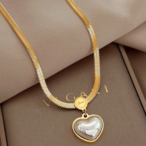 Colar Corazon Pingente em Pérola