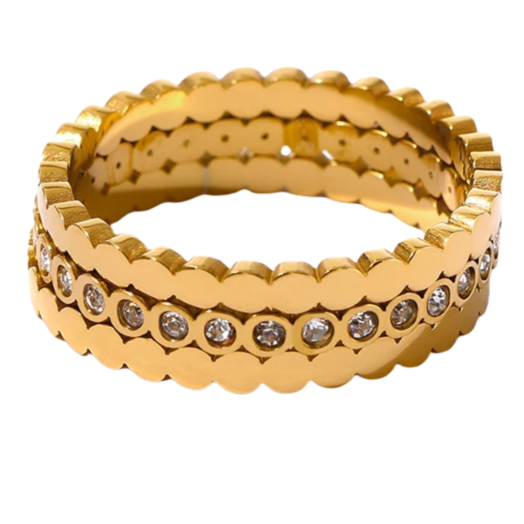 Anel Tria Navete com Zircônias Cristal