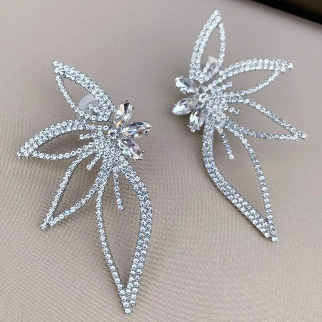 Brinco Zirconia em Flor Elegante