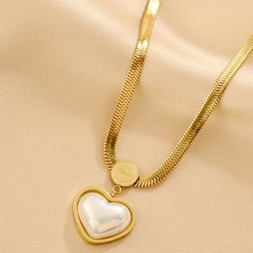 Colar Corazon Pingente em Pérola