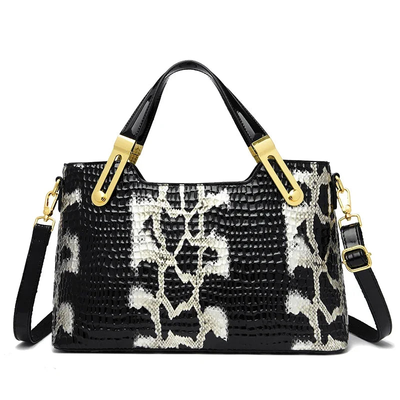 Bolsa Pythonia de Ombro e Crossbody Feminina